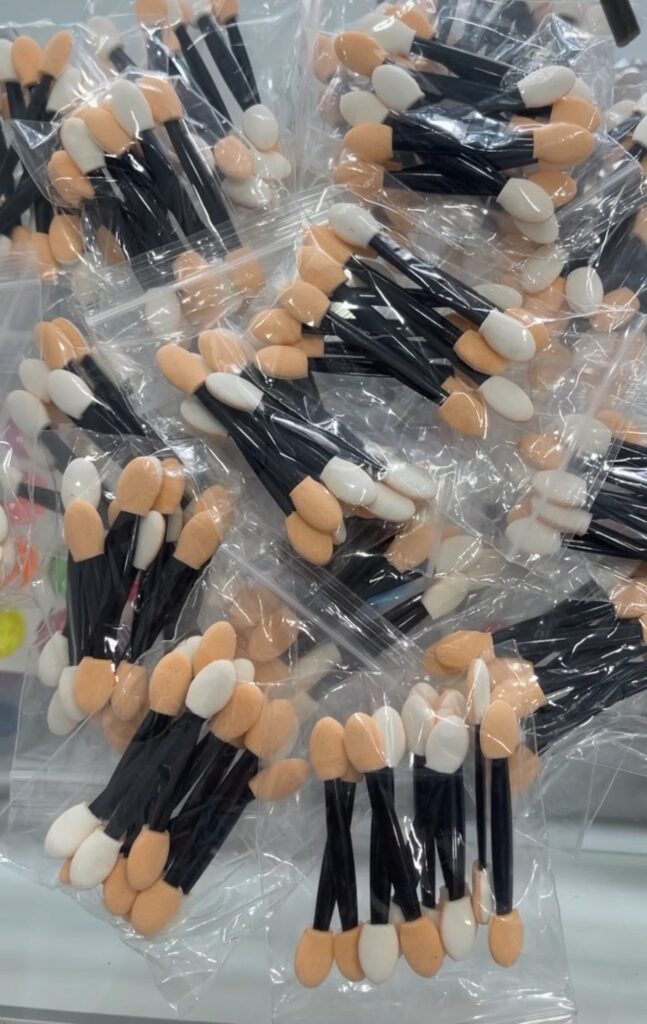 Chrome Sponge Applicator